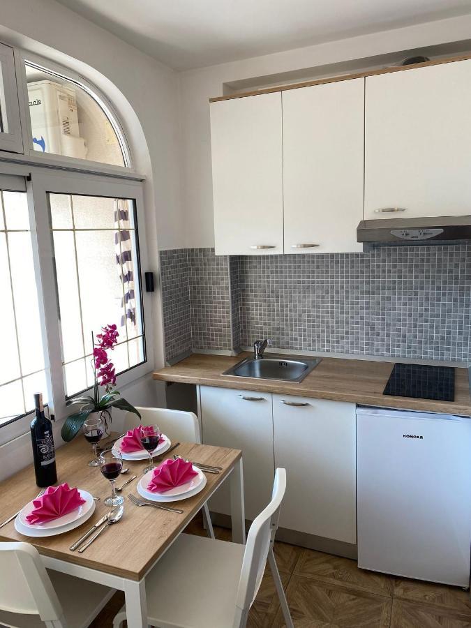 Apartments Kovac Makarska Exterior photo
