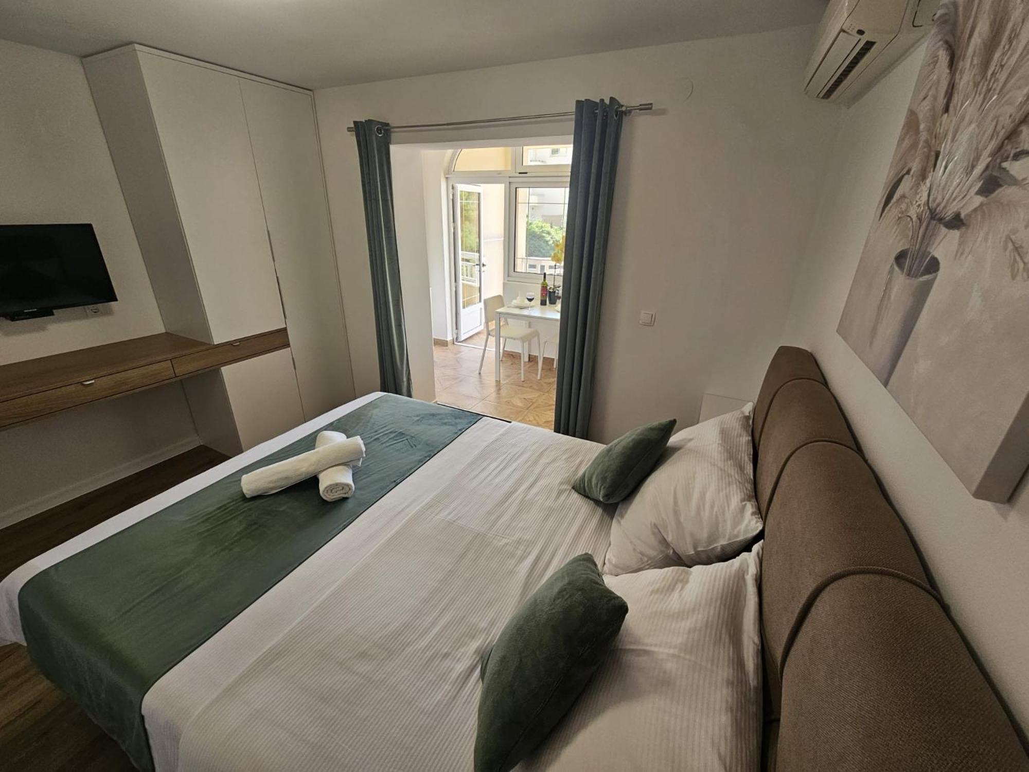 Apartments Kovac Makarska Room photo
