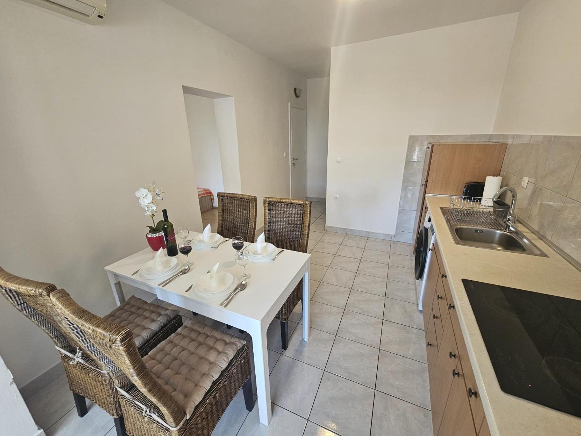 Apartments Kovac Makarska Room photo